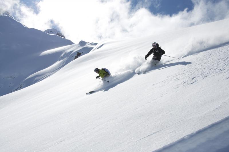Stage de ski hors piste en France dans les Alpes avec Esprit Montagne