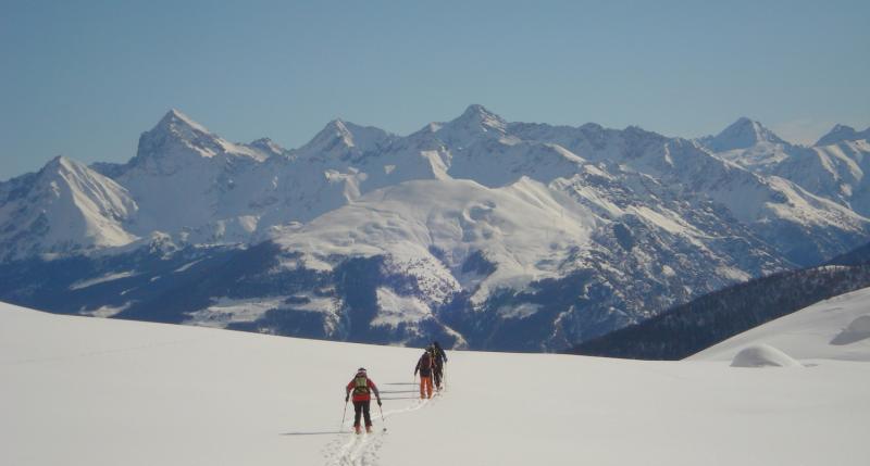 Stage ski de randonnée dans le Val d'Aoste en Italie près du Parc du Grand Paradis avec Esprit Montagne